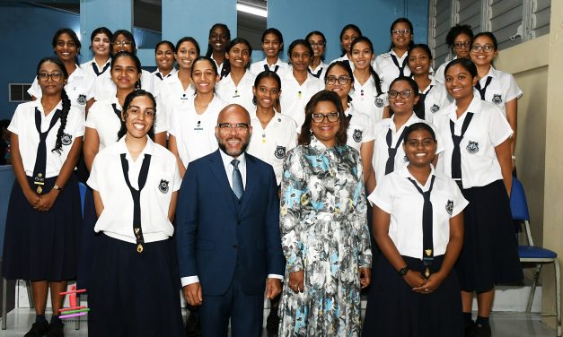 Their Excellencies visit Four Schools in the Victoria Education District