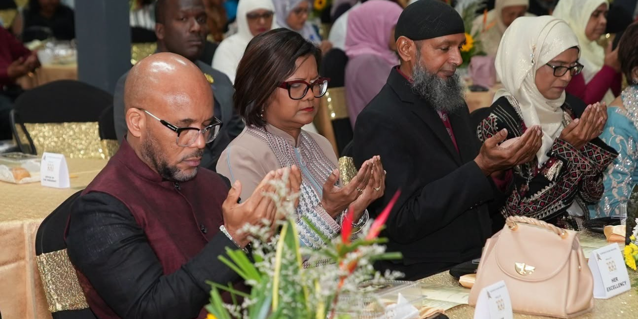 Their Excellencies attend 100th Anniversary Celebrations of the Tackveeyatul Islamic Association